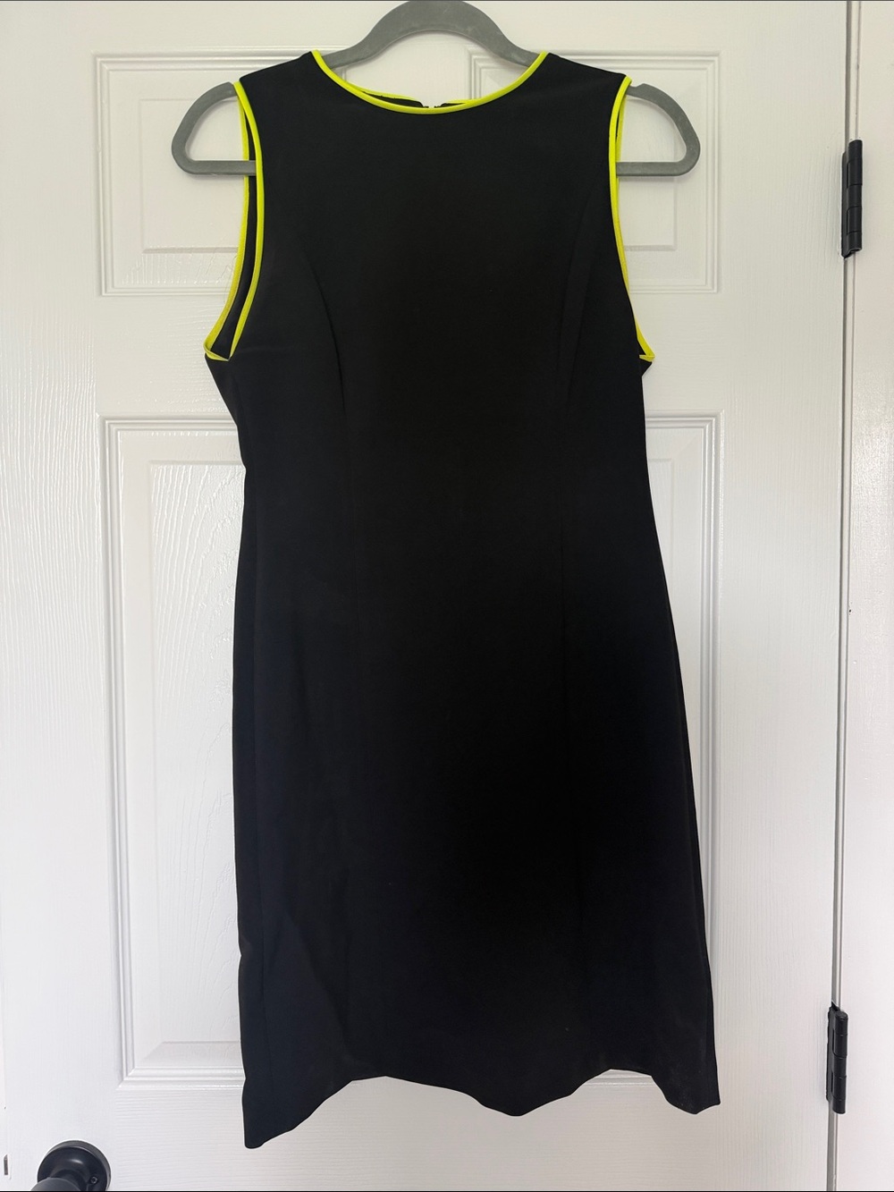 Alice + Olivia Black Midi Shift Dress with Neon Trim